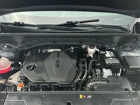 Used 2024 Kia Sorento S FWD image 3
