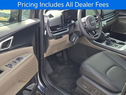 New 2026 Kia Carnival FWD image 9