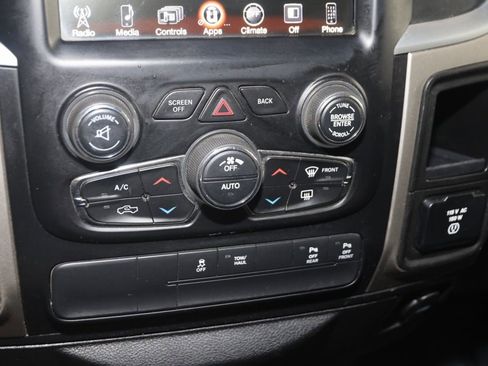 Used 2017 RAM 1500 Big Horn AWD/4WD image 23