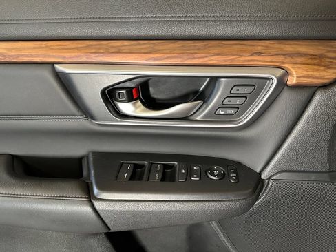Used 2021 Honda CR-V Touring image 19