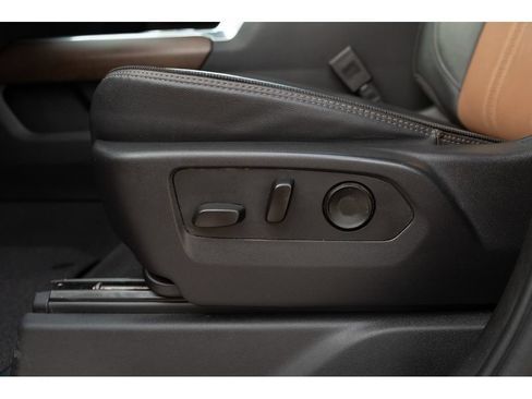 Used 2024 Chevrolet Silverado 3500 High Country w/ High Country Premium Package AWD/4WD image 15