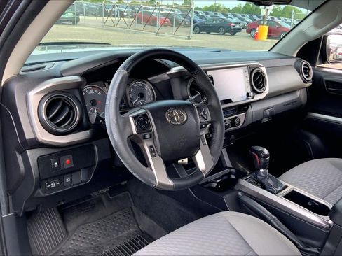 Used 2022 Toyota Tacoma SR5 image 17