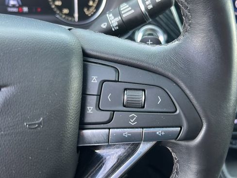 Used 2023 Cadillac XT6 Premium Luxury AWD/4WD image 23