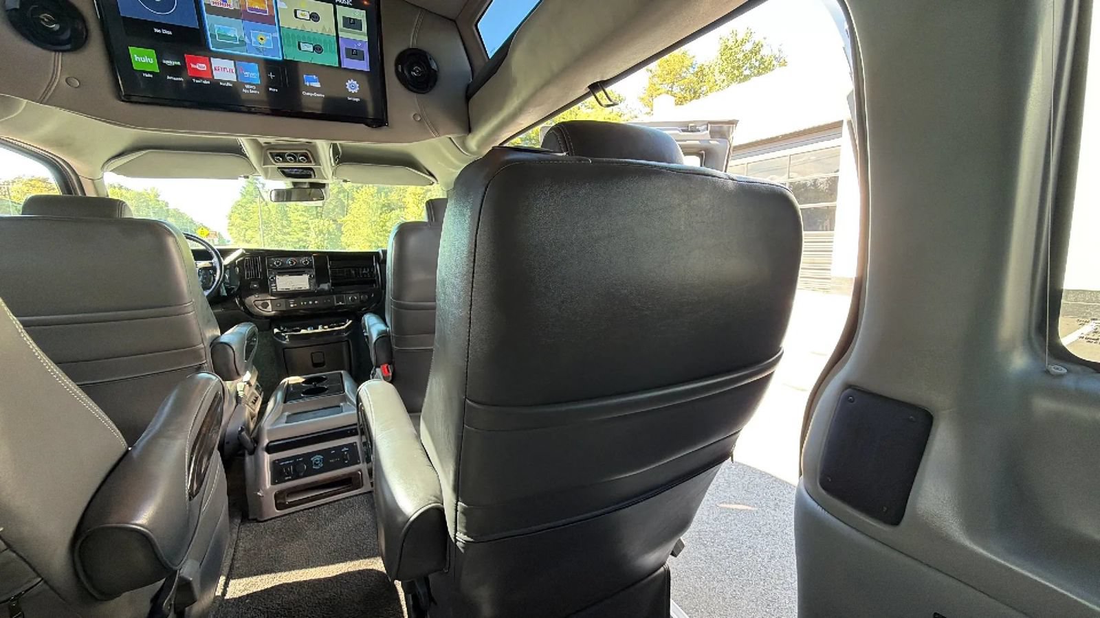Used 2019 GMC Savana 2500 w/ Enhanced Convenience Package RWD image 96