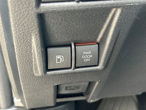 Used 2026 Toyota Sienna XSE AWD/4WD image 27