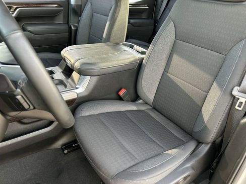 Used 2025 GMC Sierra 1500 Elevation image 19