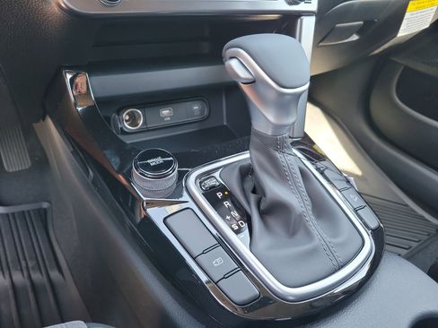 New 2026 Kia Seltos S image 15