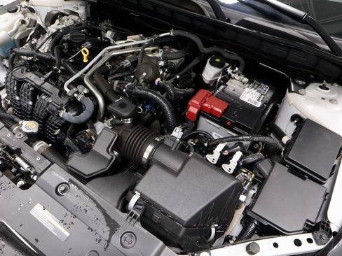 Used 2025 Nissan Altima 2.5 SV image 15