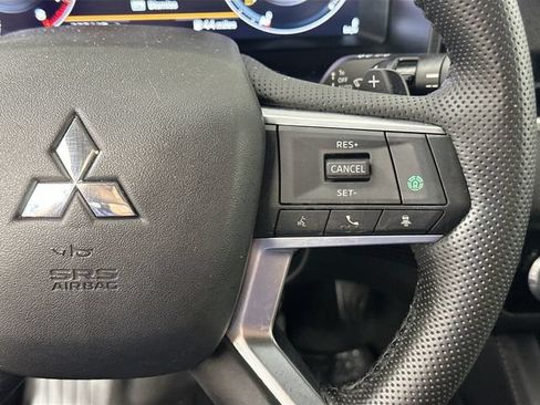 Used 2024 Mitsubishi Outlander SE Black Edition AWD/4WD image 22