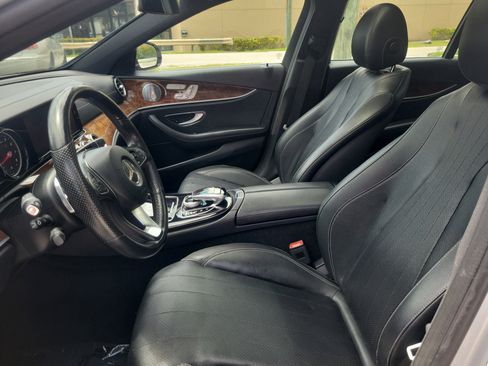 Used 2017 Mercedes-Benz E 300 4MATIC image 18