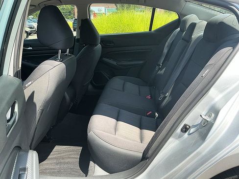 Certified 2024 Nissan Altima 2.5 SV FWD image 24