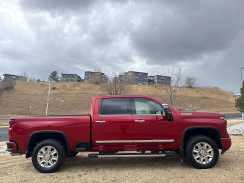 Used 2024 Chevrolet Silverado 2500 High Country AWD/4WD image 11