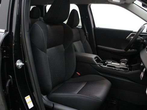 New 2026 Mitsubishi Outlander ES image 19