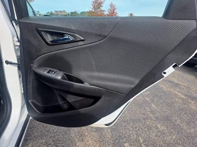 Used 2018 Chevrolet Malibu LT FWD image 11