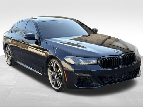 Used 2021 BMW M550i xDrive w/ Dynamic Handling Package AWD/4WD image 3