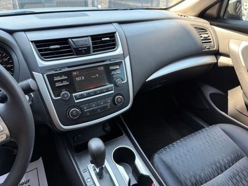 Used 2016 Nissan Altima 2.5 S w/ Power Driver Seat Package FWD image 19