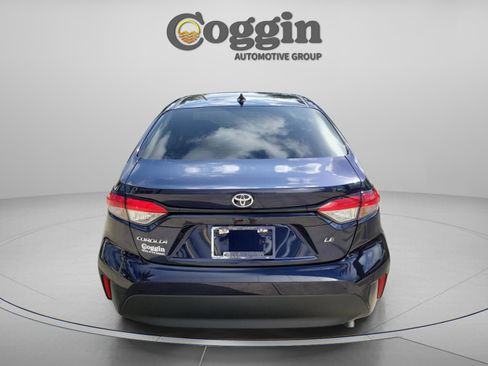 Used 2023 Toyota Corolla LE FWD image 3