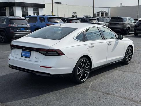 Certified 2025 Honda Accord Touring image 2