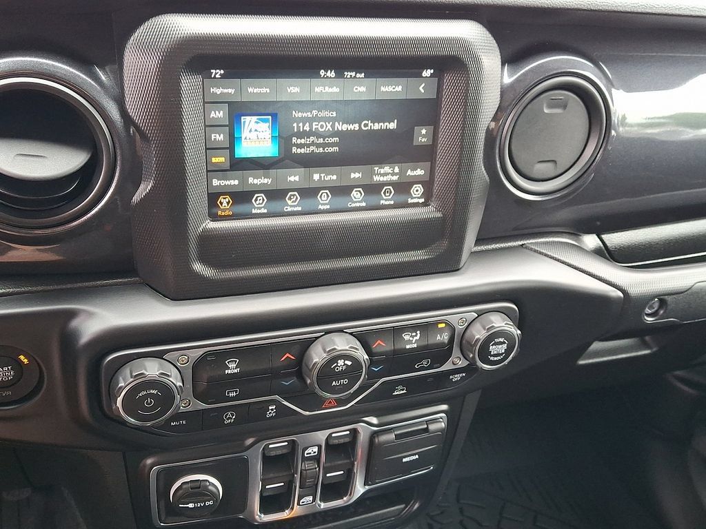 Used 2022 Jeep Gladiator Sport AWD/4WD image 17