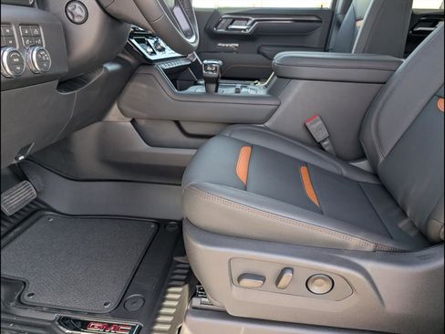 New 2026 GMC Sierra 1500 AT4 w/ AT4 Premium Package AWD/4WD image 11