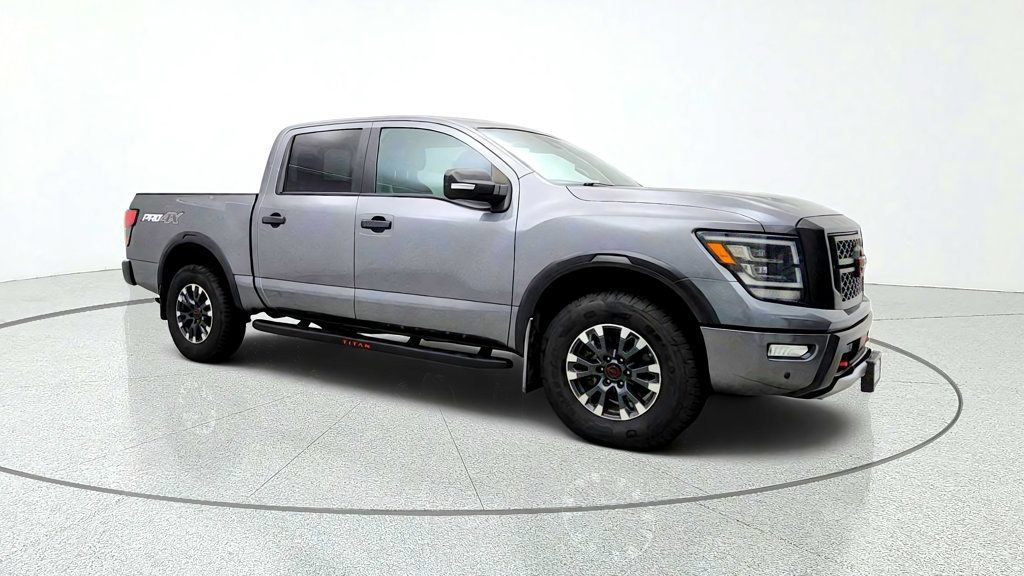 Used 2023 Nissan Titan PRO-4X w/ Pro-4x Convenience Package AWD/4WD image 3