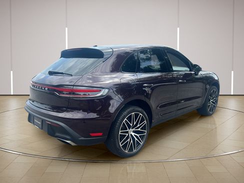 Certified 2023 Porsche Macan AWD/4WD image 7