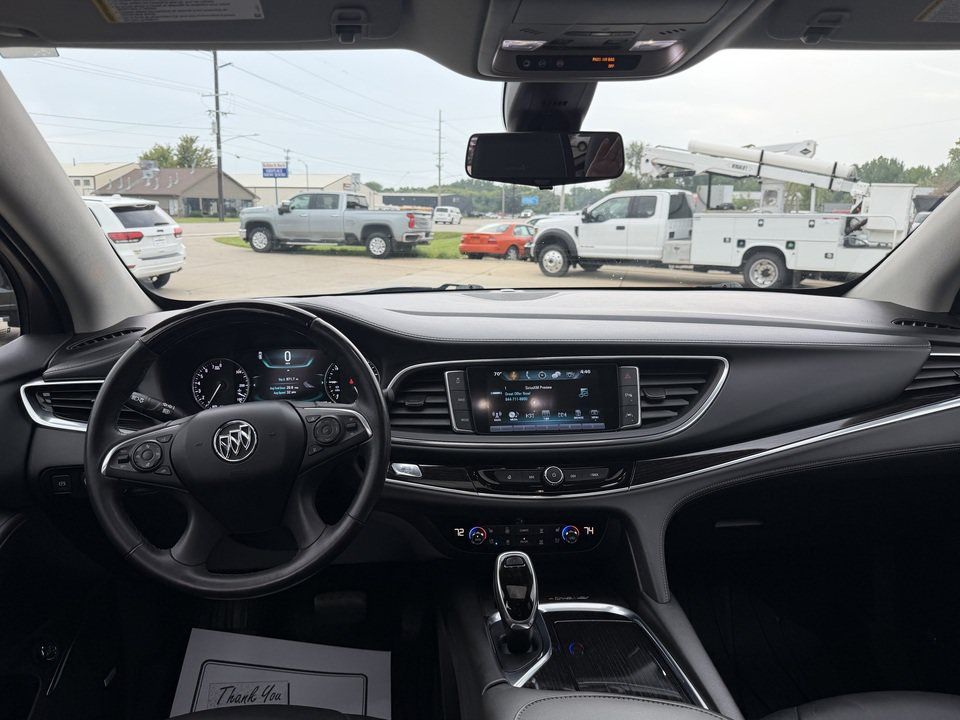 Used 2019 Buick Enclave Avenir w/ Avenir Technology Package AWD/4WD image 17