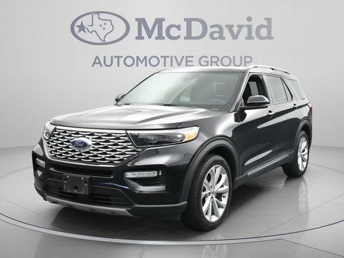 Used 2023 Ford Explorer Platinum w/ Technology Package AWD/4WD image 4