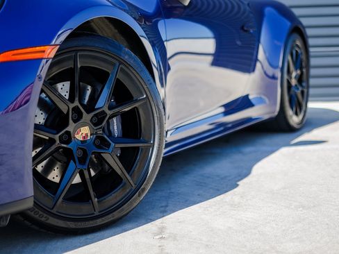 Certified 2025 Porsche 911 Carrera image 12