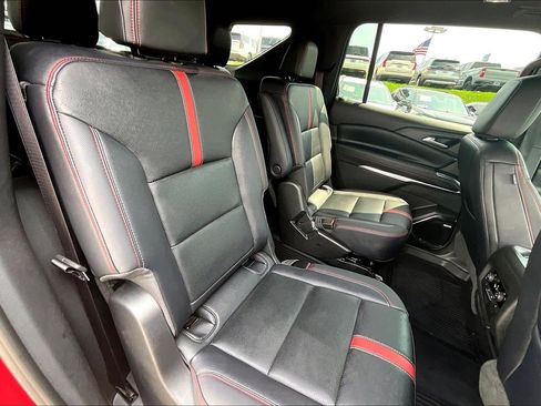 Used 2026 Chevrolet Traverse RS AWD/4WD image 23