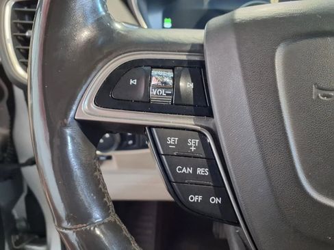 Used 2019 Lincoln Nautilus Reserve AWD/4WD image 26