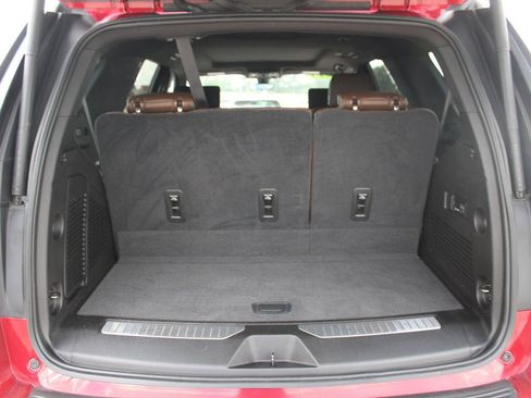 Used 2021 Chevrolet Tahoe High Country w/ Premium Package image 20