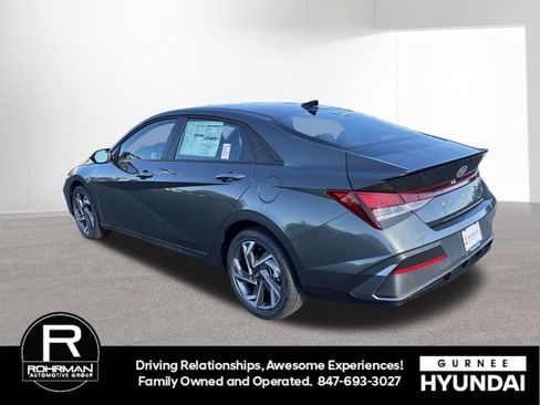 Certified 2025 Hyundai Elantra Sport image 6