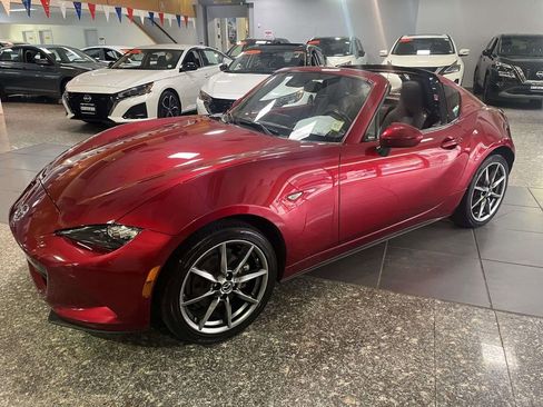 Used 2023 MAZDA MX-5 Miata Grand Touring w/ Weather Package RWD image 9