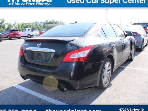 Used 2010 Nissan Maxima 3.5 SV w/ Premium Pkg FWD image 3