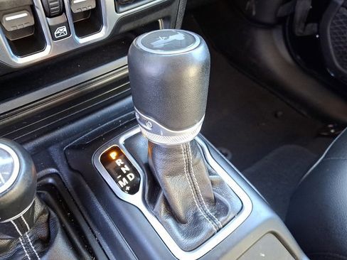 Used 2023 Jeep Wrangler Sahara w/ Cold Weather Group image 14