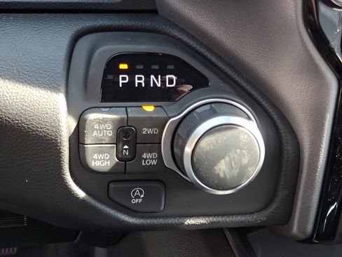 New 2026 RAM 1500 Big Horn AWD/4WD image 11