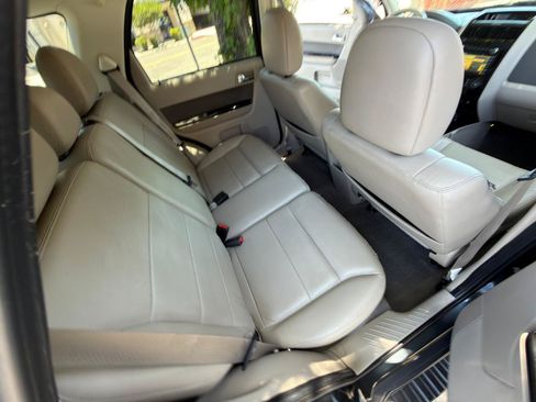 Used 2010 Ford Escape Limited FWD image 18