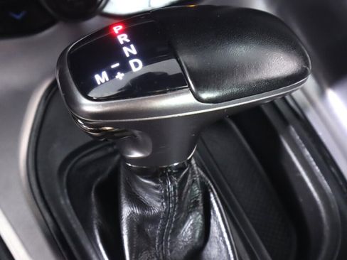 Used 2021 Dodge Challenger SXT RWD image 26