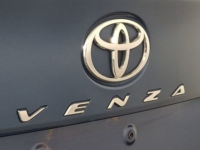 Used 2011 Toyota Venza AWD image 29