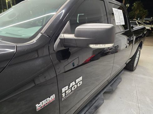 Used 2019 RAM 1500 Big Horn AWD/4WD image 12