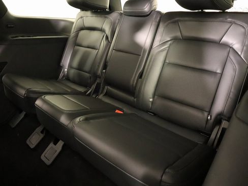 New 2025 Lincoln Navigator Reserve w/ Jet Appearance Package image 13