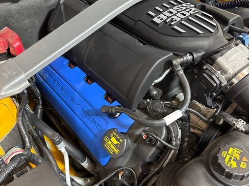Used 2013 Ford Mustang Boss 302 w/ Boss 302 Accessory Pkg RWD image 12