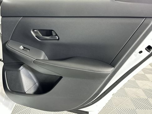 Certified 2025 Nissan Sentra S FWD image 31