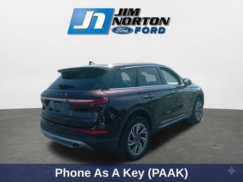 Used 2023 Lincoln Corsair AWD w/ Equipment Group 101A image 11