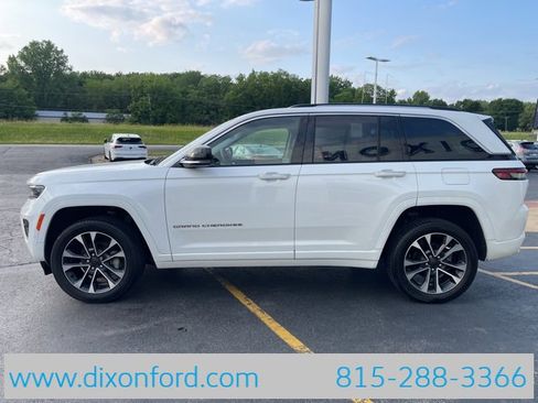 Used 2023 Jeep Grand Cherokee Overland image 4
