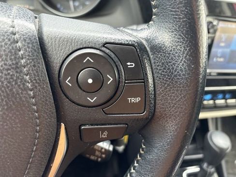 Used 2018 Toyota Corolla iM image 15