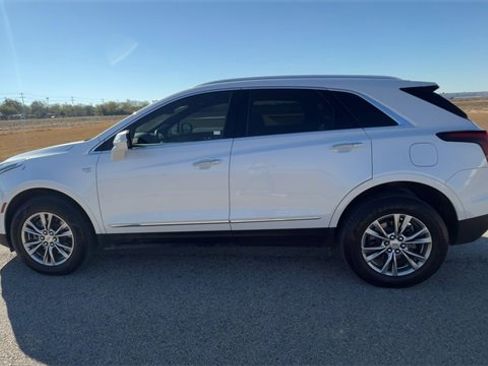 Certified 2023 Cadillac XT5 Premium Luxury image 5