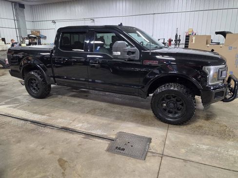 Used 2018 Ford F150 XLT w/ Equipment Group 302A Luxury AWD/4WD image 9