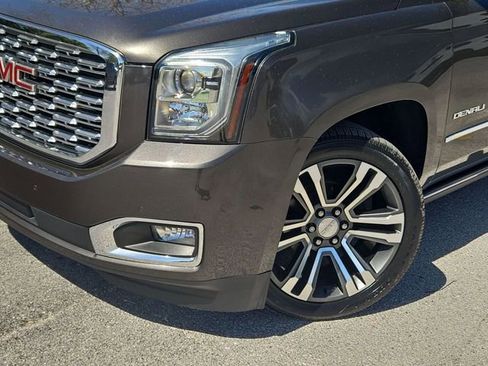 Used 2019 GMC Yukon XL Denali w/ Denali Ultimate Package image 10